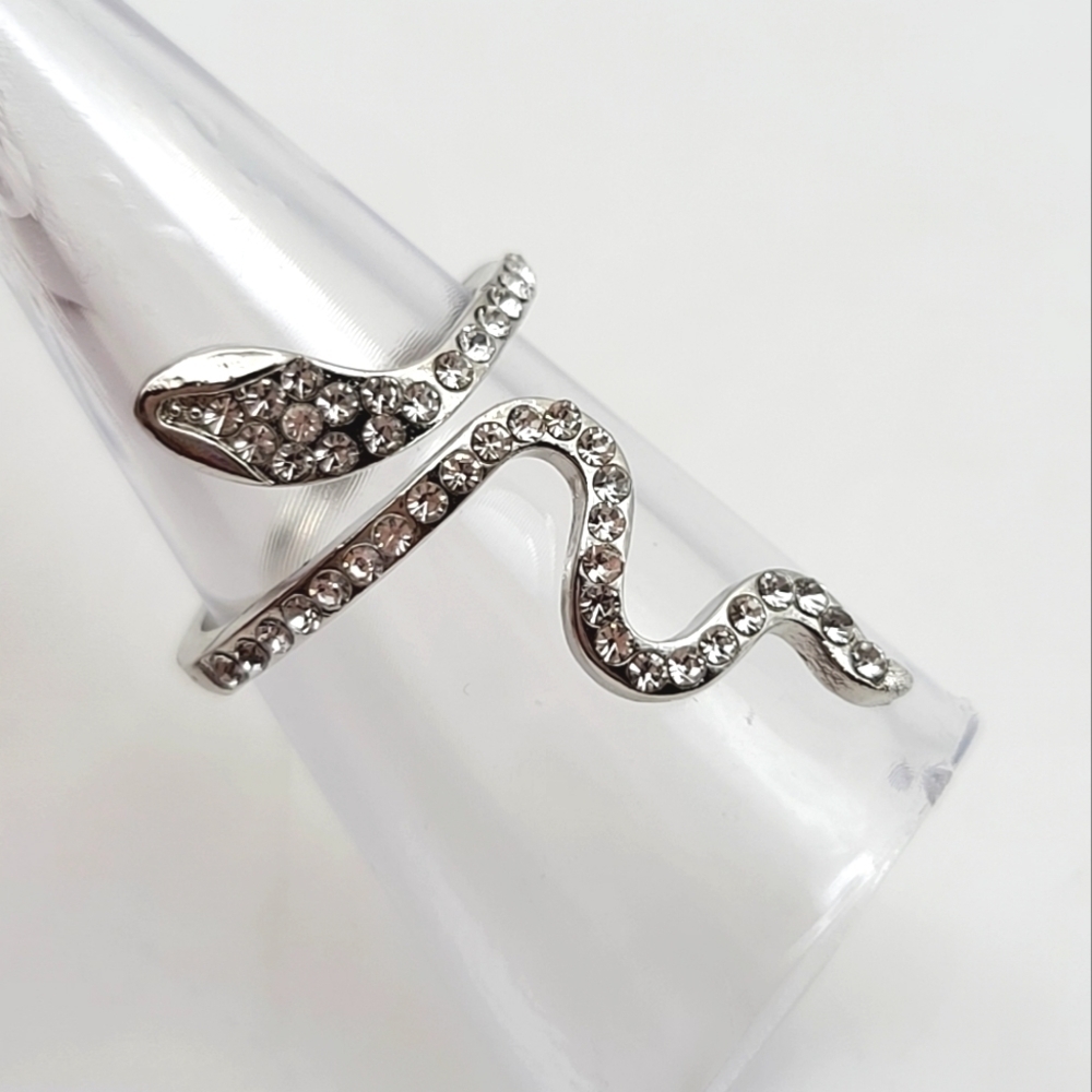 Silver Rhinestone Snake Fashion Ring Size 5